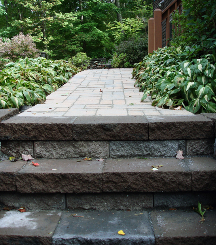 interlocking_paver_path_and_stairs